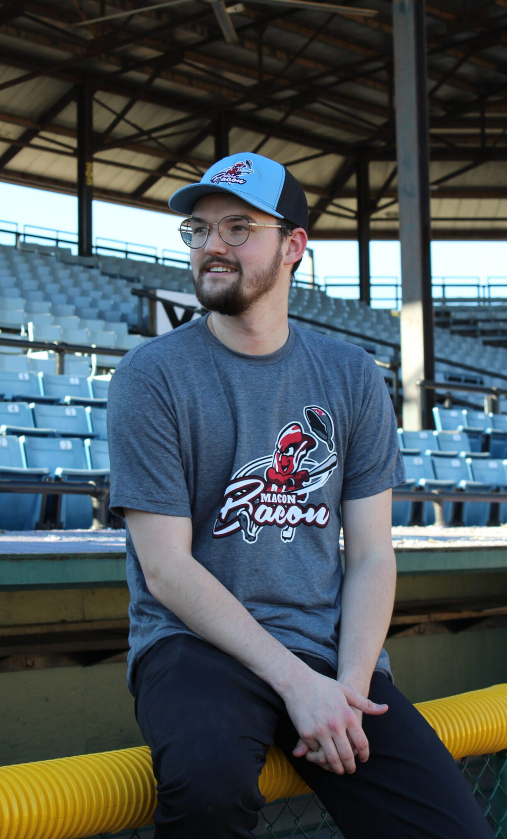 Macon Bacon Primary Logo T-Shirt - Heather Charcoal